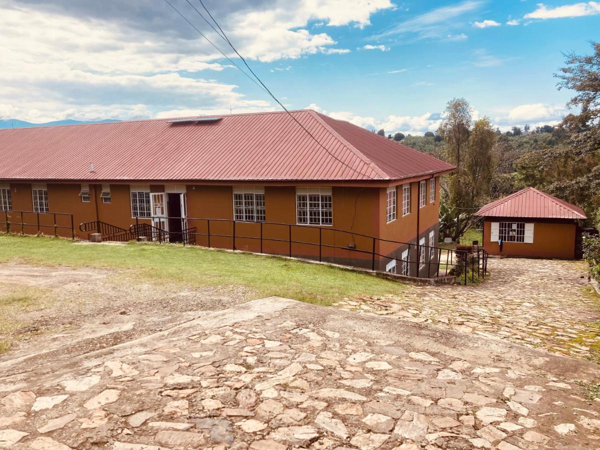 Yes Hostel Fort Portal Extérieur photo
