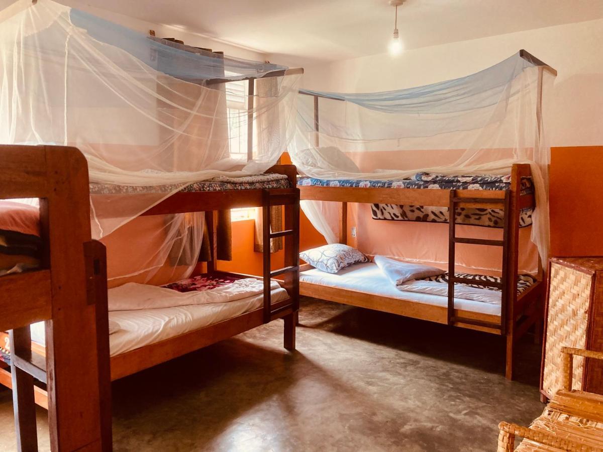 Yes Hostel Fort Portal Extérieur photo