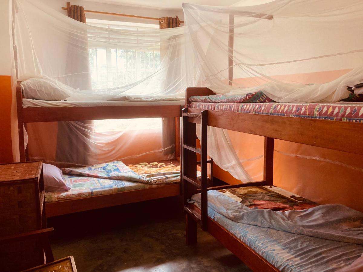 Yes Hostel Fort Portal Extérieur photo